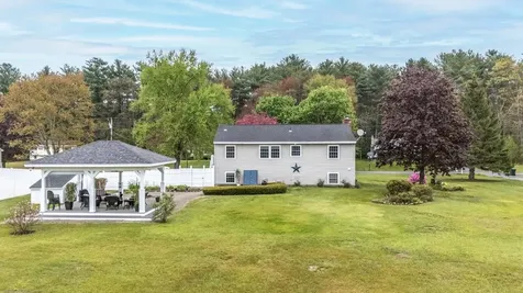 6 Kemo Circle Litchfield NH 03052