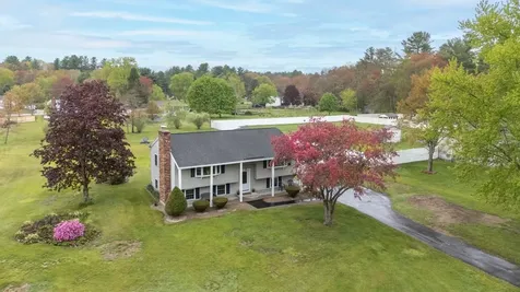 6 Kemo Circle Litchfield NH 03052