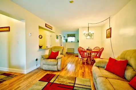 41 Treetop Circle Laconia NH 03246