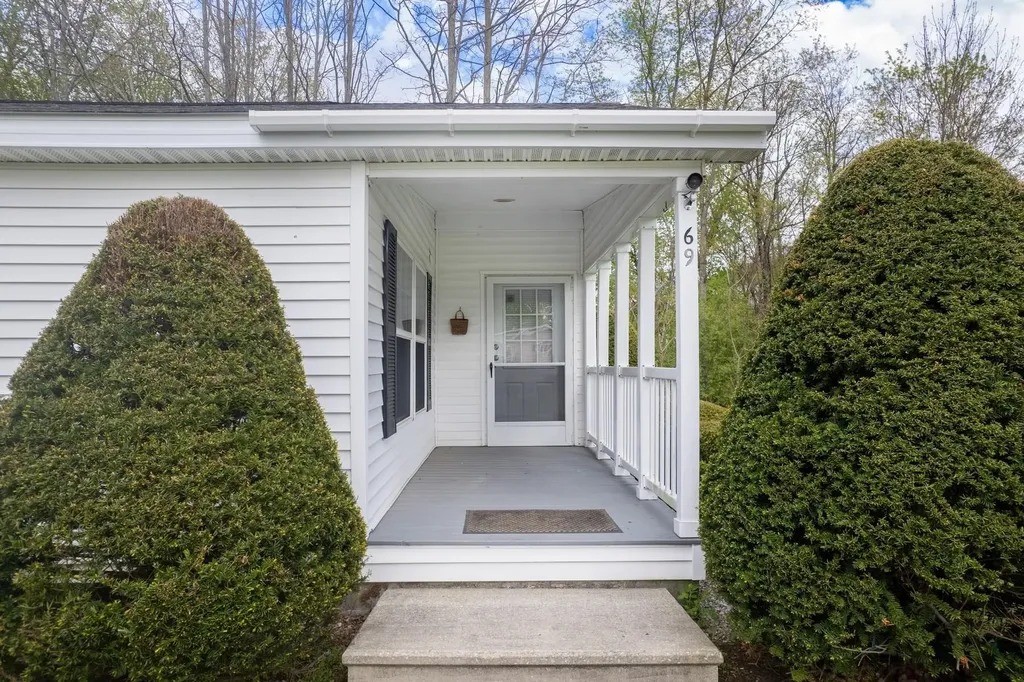 69 Julie Lane Castleton VT 05735