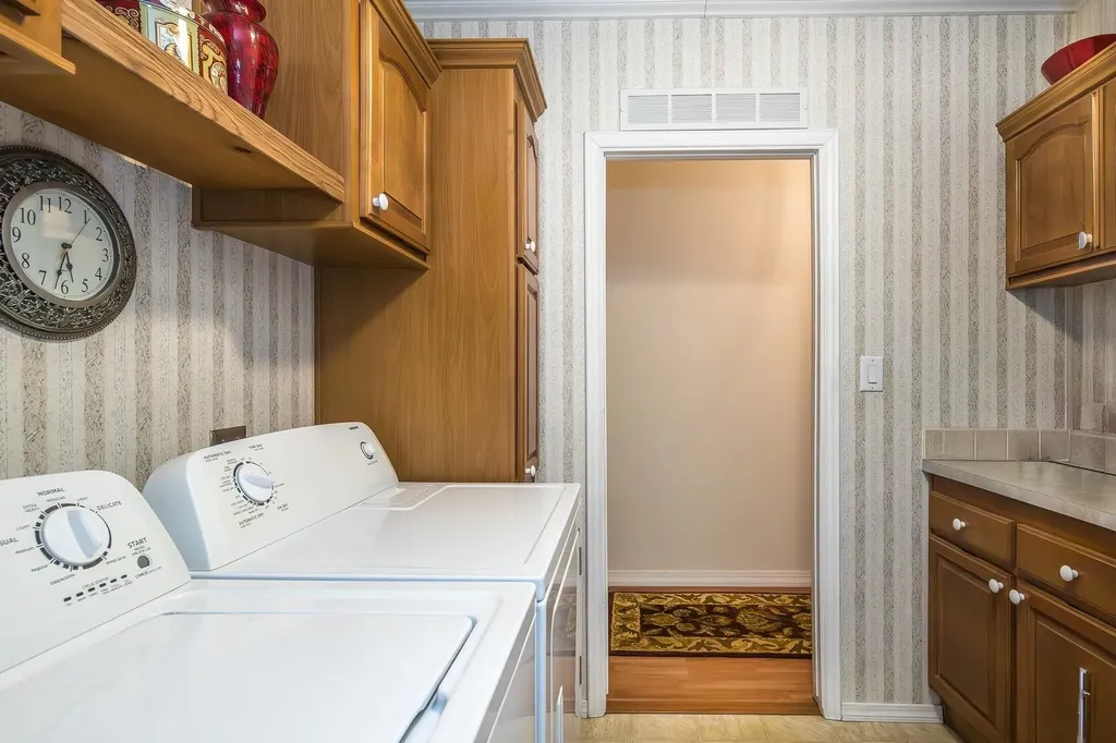 69 Julie Lane Castleton VT 05735