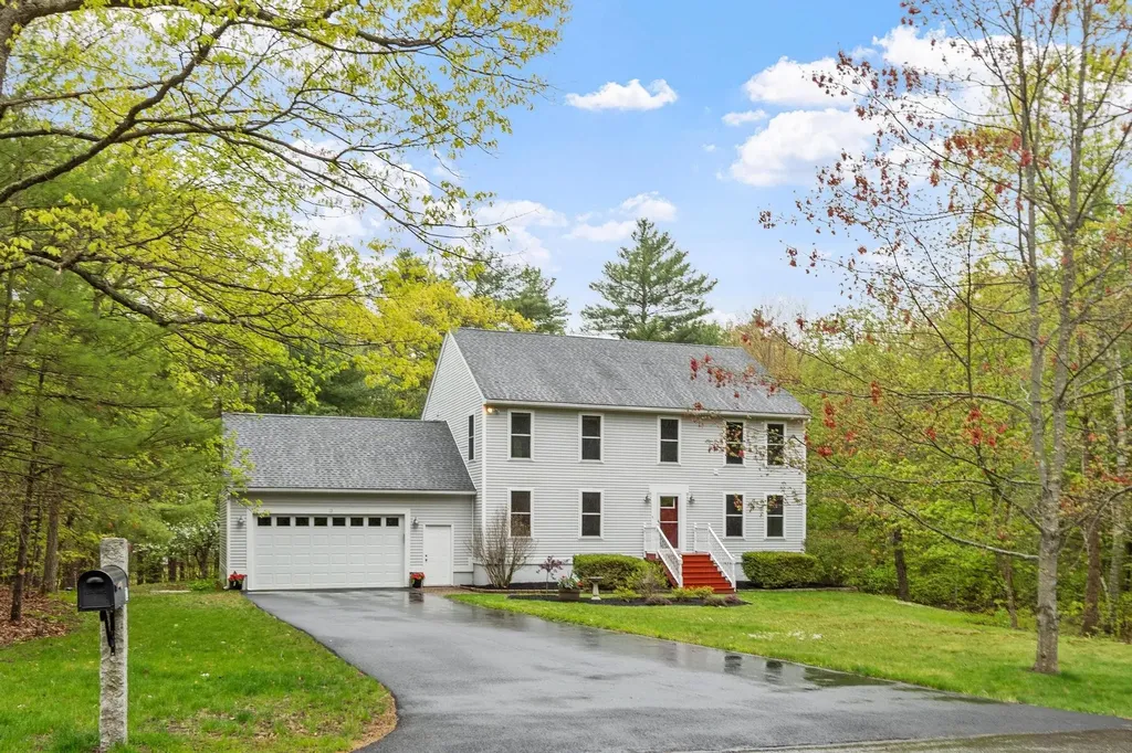 12 Aladdin Road Windham NH 03087