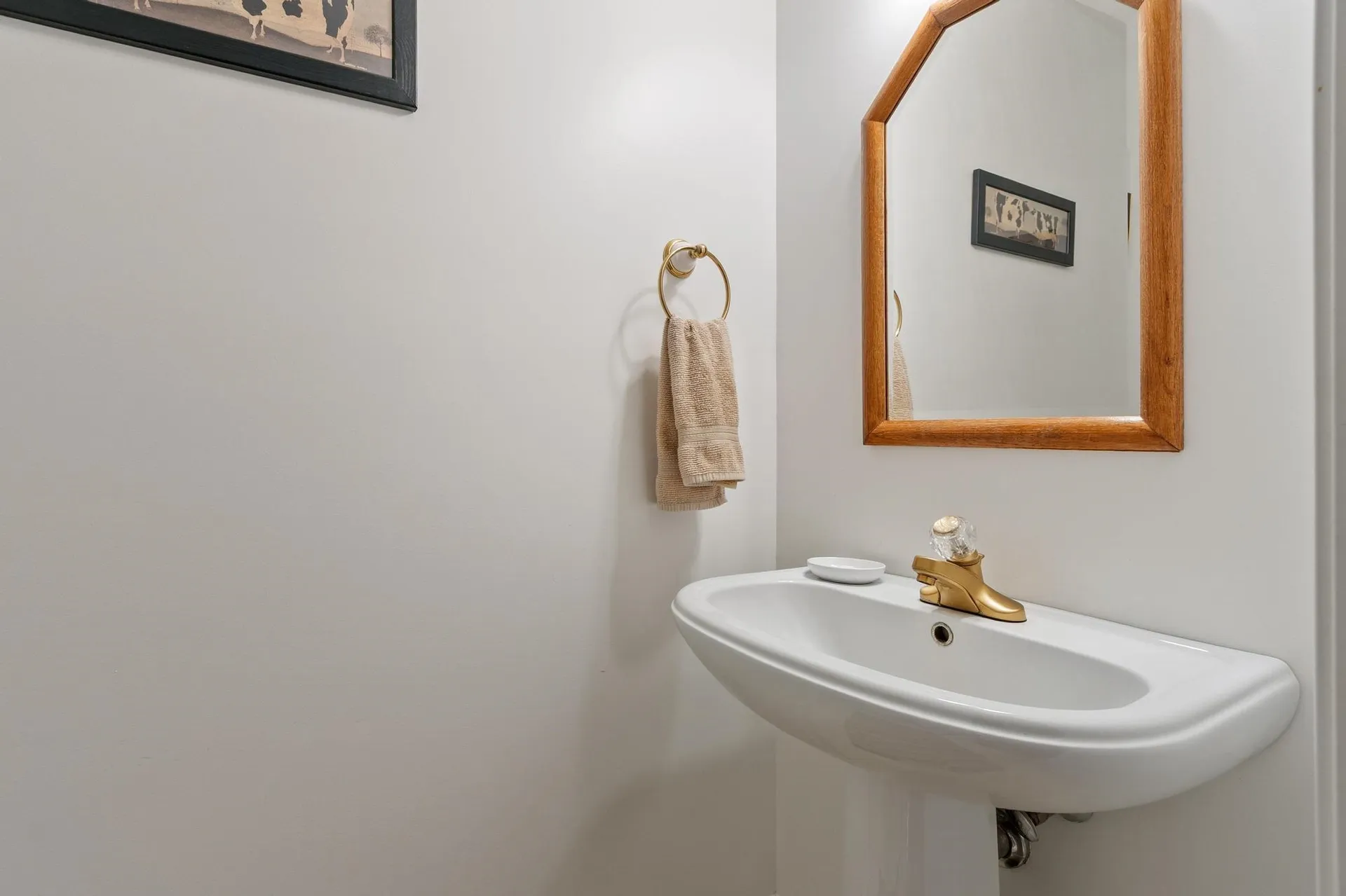 12 Aladdin Road Windham NH 03087