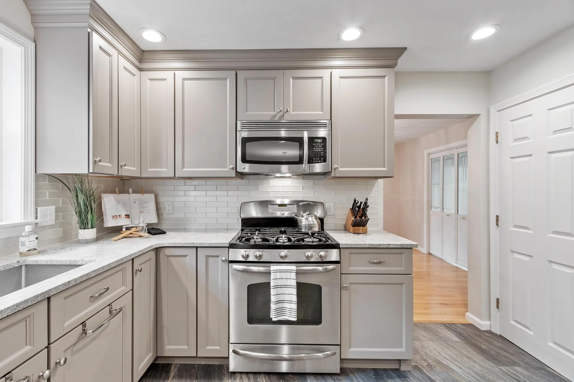 12 Aladdin Road Windham NH 03087