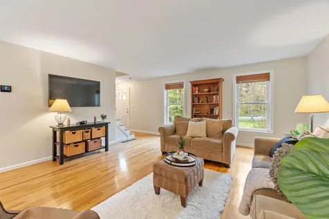 12 Aladdin Road Windham NH 03087