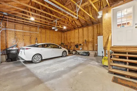 12 Aladdin Road Windham NH 03087
