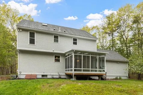 12 Aladdin Road Windham NH 03087