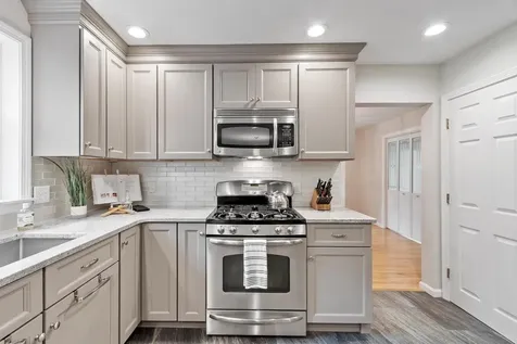 12 Aladdin Road Windham NH 03087