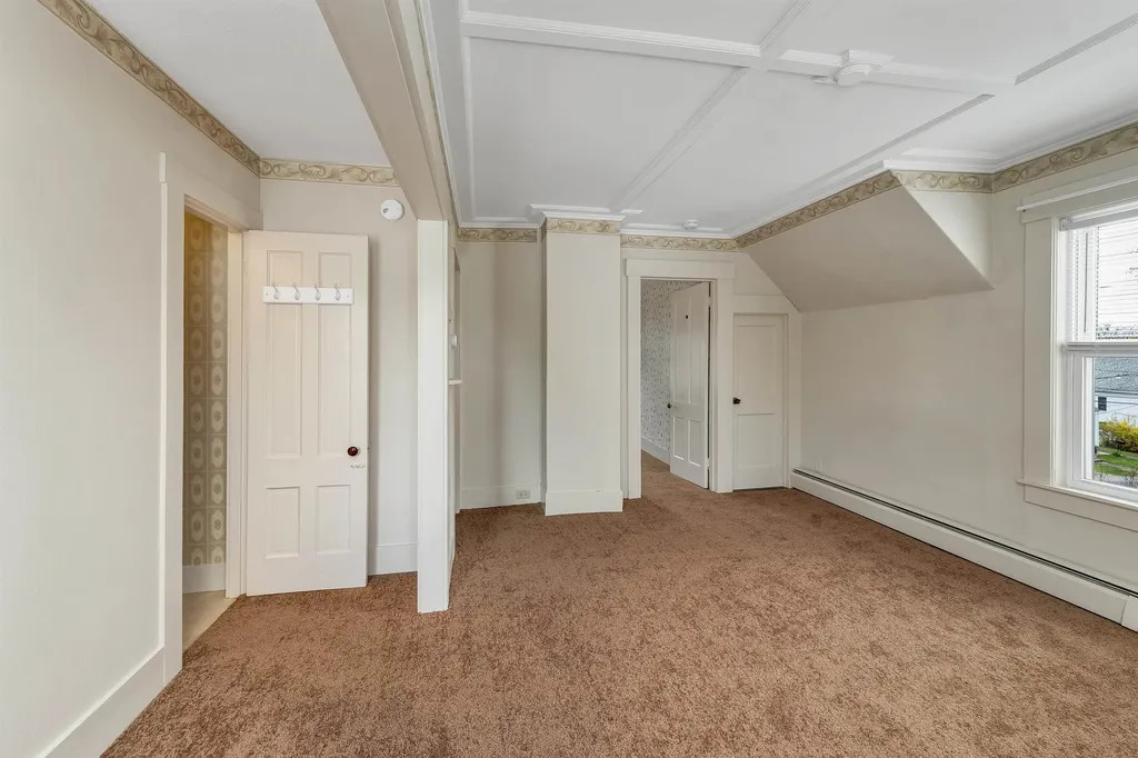82 Summer Street Laconia NH 03246
