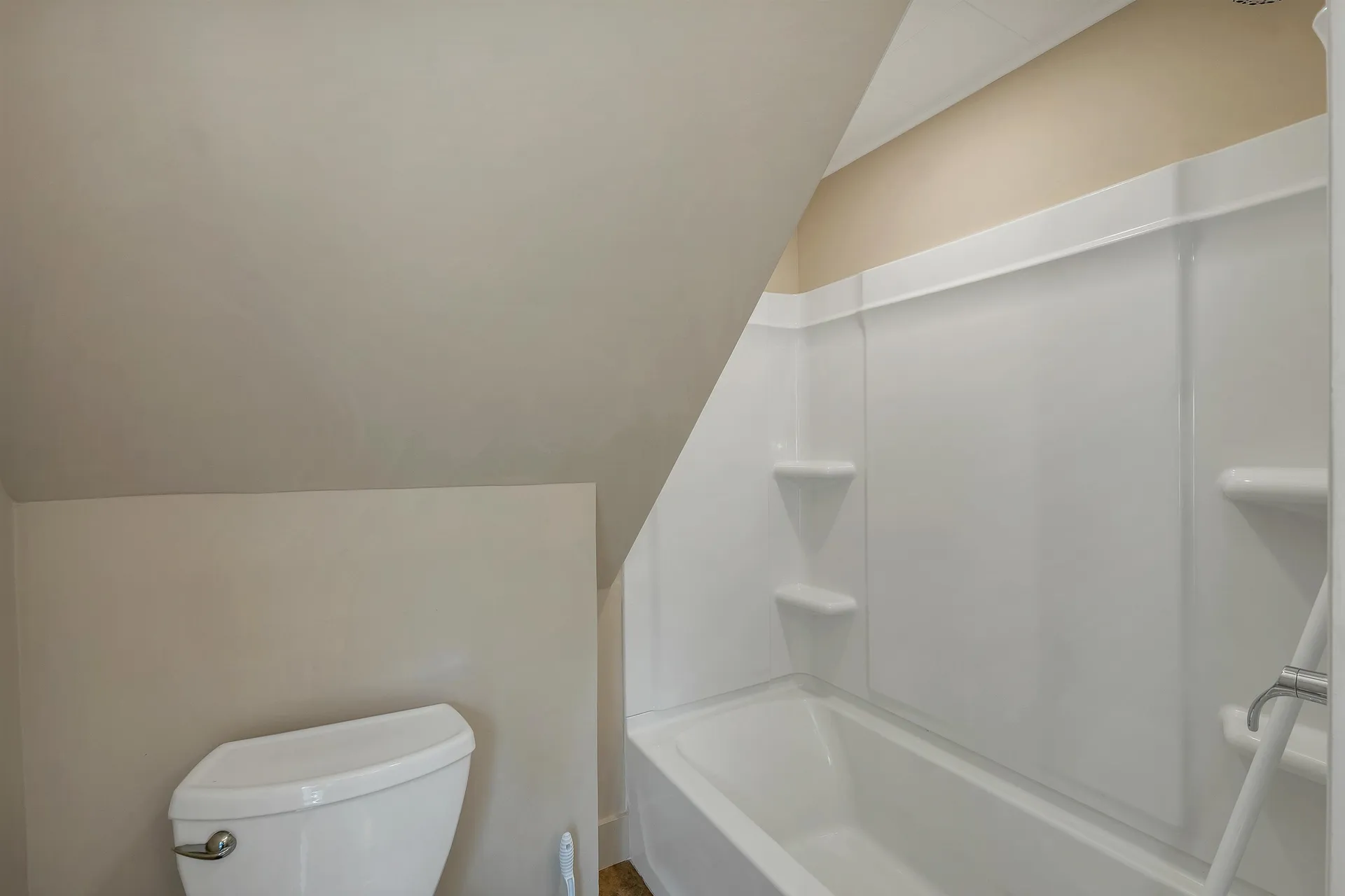 82 Summer Street Laconia NH 03246