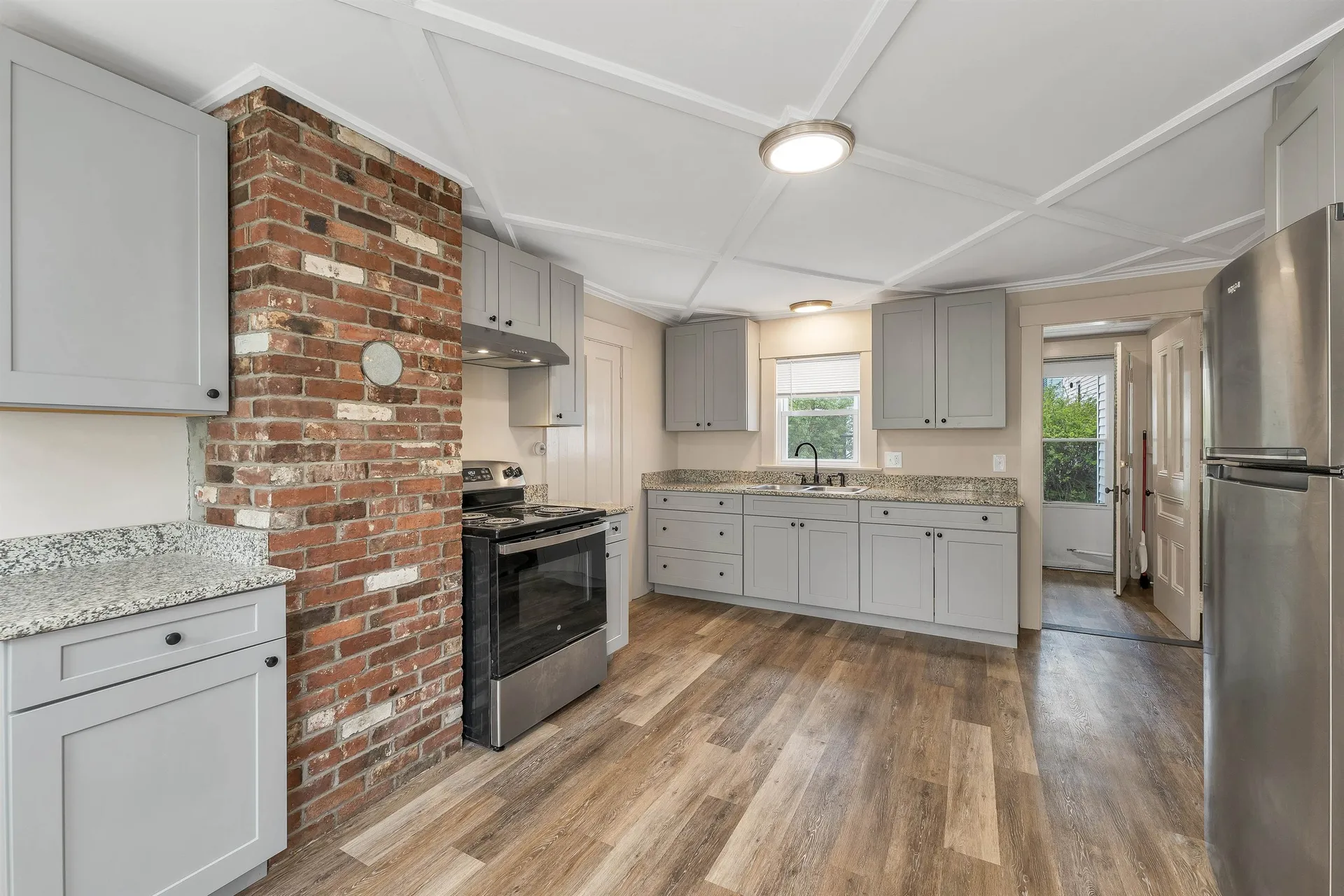 82 Summer Street Laconia NH 03246