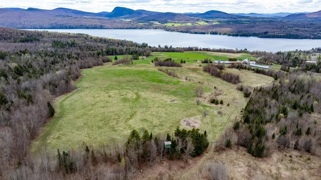 283,318,319,320 Lacross Lane Westmore VT 05860