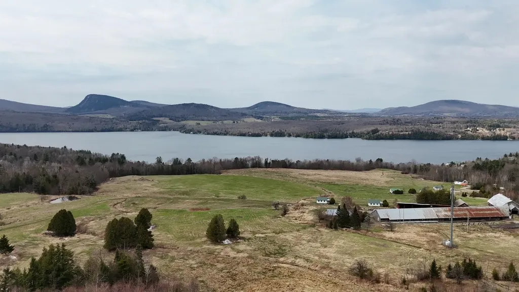 283,318,319,320 Lacross Lane Westmore VT 05860