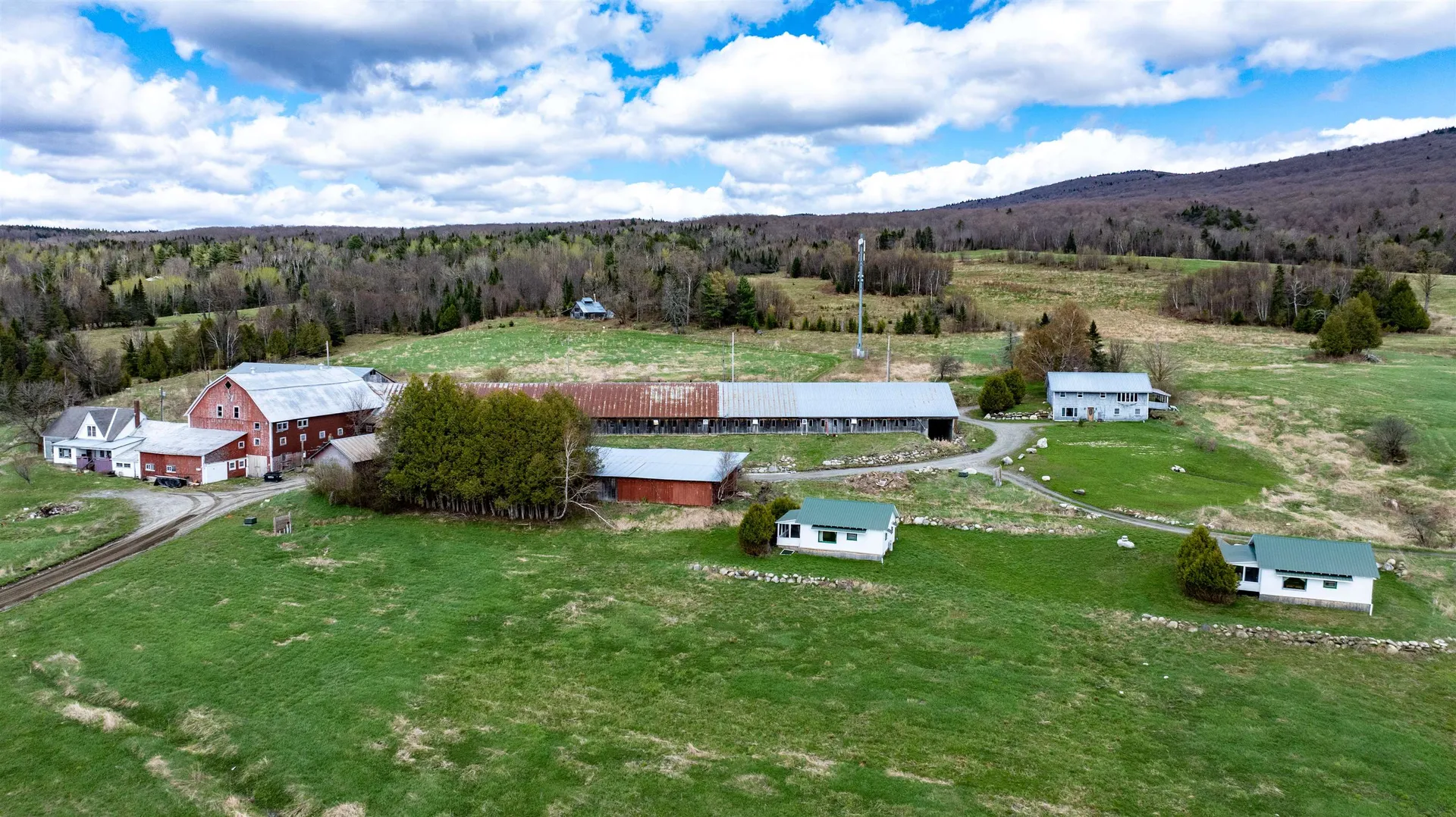 283,318,319,320 Lacross Lane Westmore VT 05860