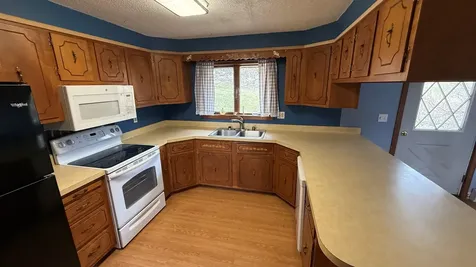 283,318,319,320 Lacross Lane Westmore VT 05860