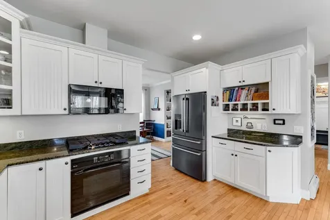 1 Naylor Road Essex VT 05452