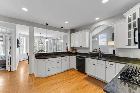 1 Naylor Road Essex VT 05452