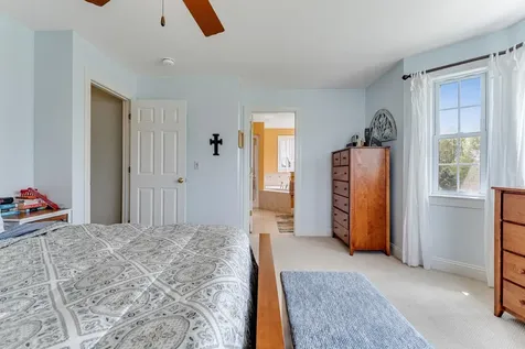 1 Naylor Road Essex VT 05452