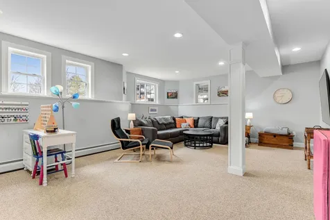1 Naylor Road Essex VT 05452