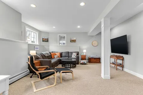 1 Naylor Road Essex VT 05452