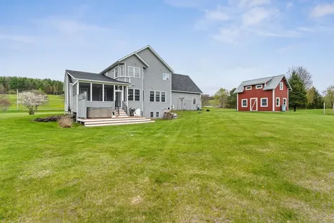 1 Naylor Road Essex VT 05452