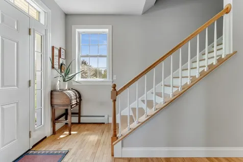 1 Naylor Road Essex VT 05452