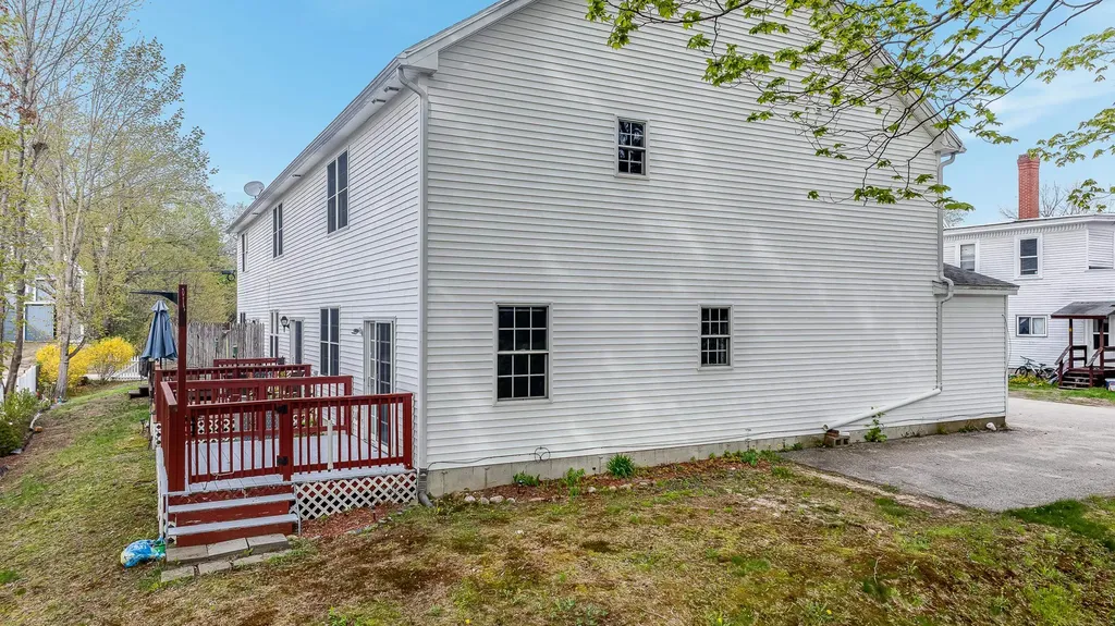 13 Summer Street Farmington NH 03835