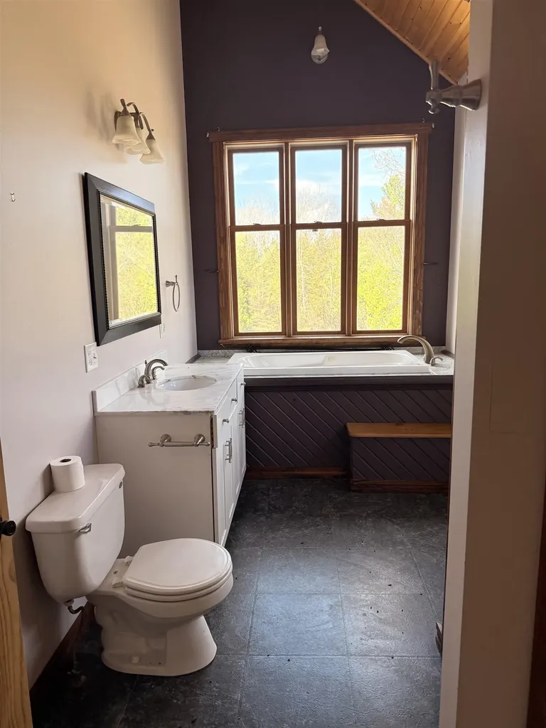 53 Hidden Drive Alburgh VT 05440