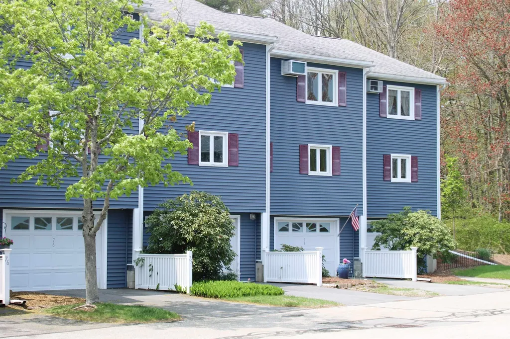 76 Seabury Hampton NH 03842