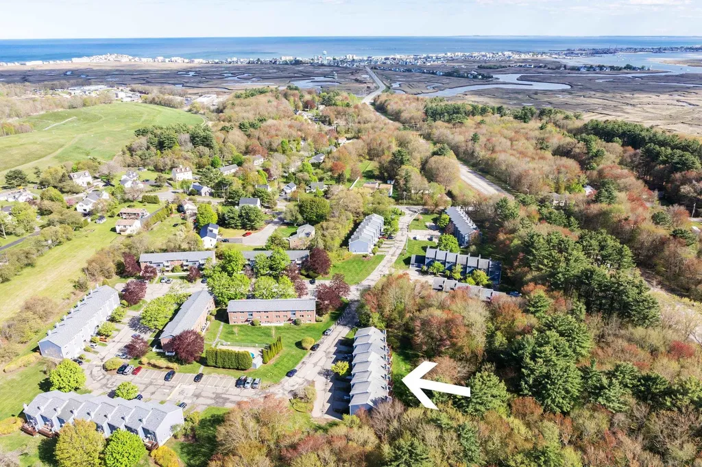 76 Seabury Hampton NH 03842