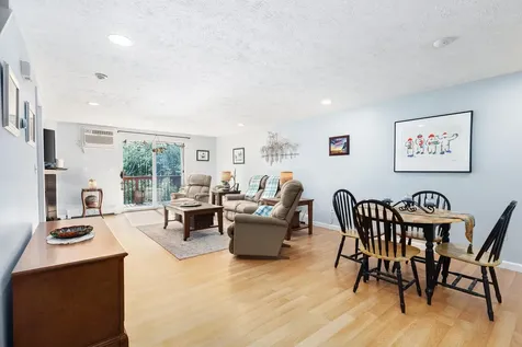 76 Seabury Hampton NH 03842