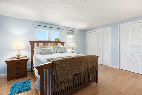 76 Seabury Hampton NH 03842