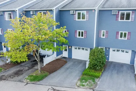 76 Seabury Hampton NH 03842