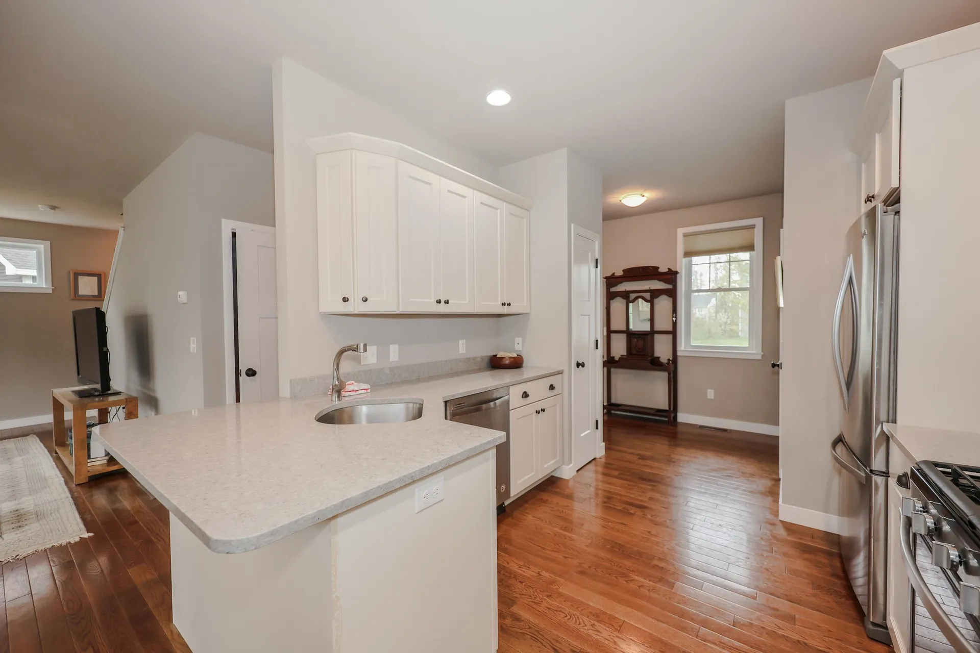 37 Redwood Way Manchester NH 03102