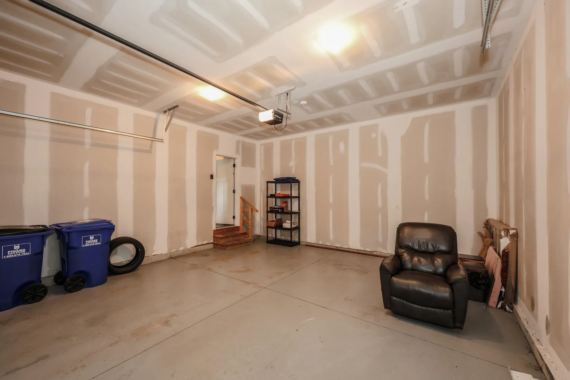 37 Redwood Way Manchester NH 03102
