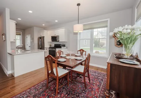 37 Redwood Way Manchester NH 03102