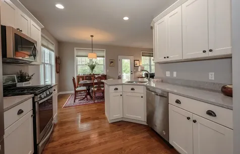 37 Redwood Way Manchester NH 03102