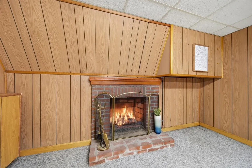 35 Nashua Road Pelham NH 03076