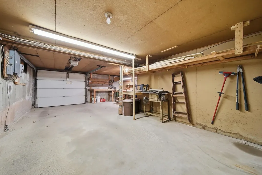 35 Nashua Road Pelham NH 03076