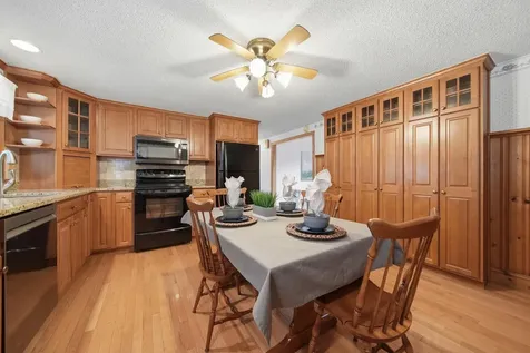 35 Nashua Road Pelham NH 03076
