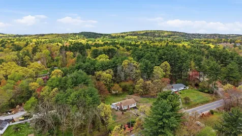 35 Nashua Road Pelham NH 03076
