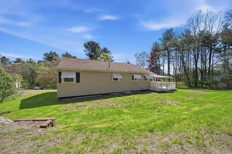 35 Nashua Road Pelham NH 03076