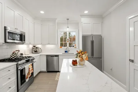3 Kibrel Court Sandown NH 03873
