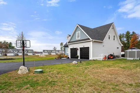 3 Kibrel Court Sandown NH 03873