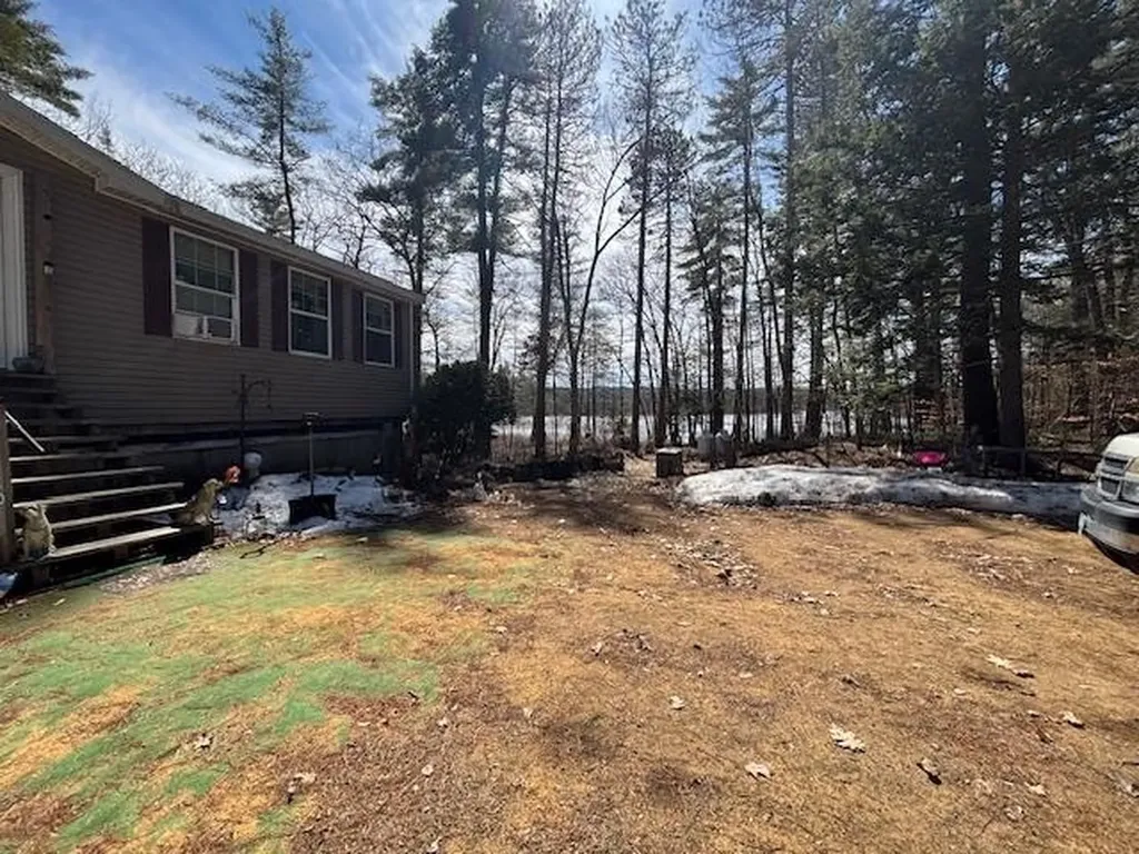 45 Crystal Lane Tilton NH 03276
