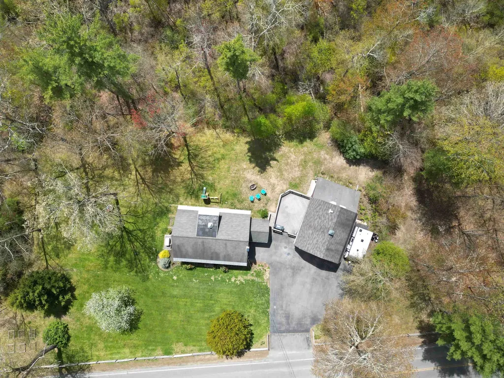 106 Page Road Litchfield NH 03052