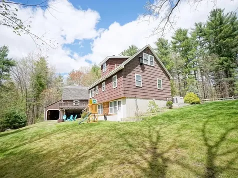 106 Page Road Litchfield NH 03052