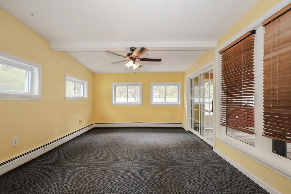15 Raymond Drive Merrimack NH 03054