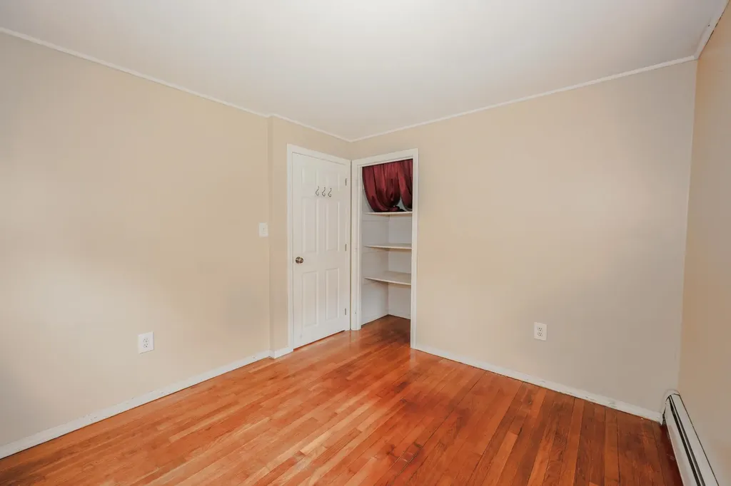 15 Raymond Drive Merrimack NH 03054