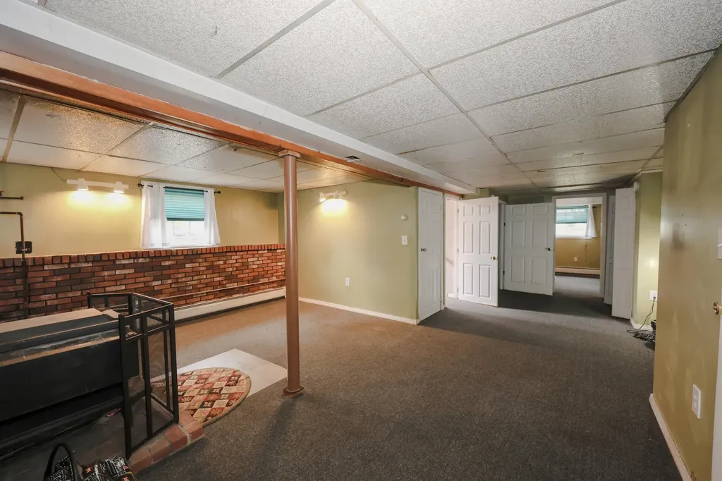 15 Raymond Drive Merrimack NH 03054